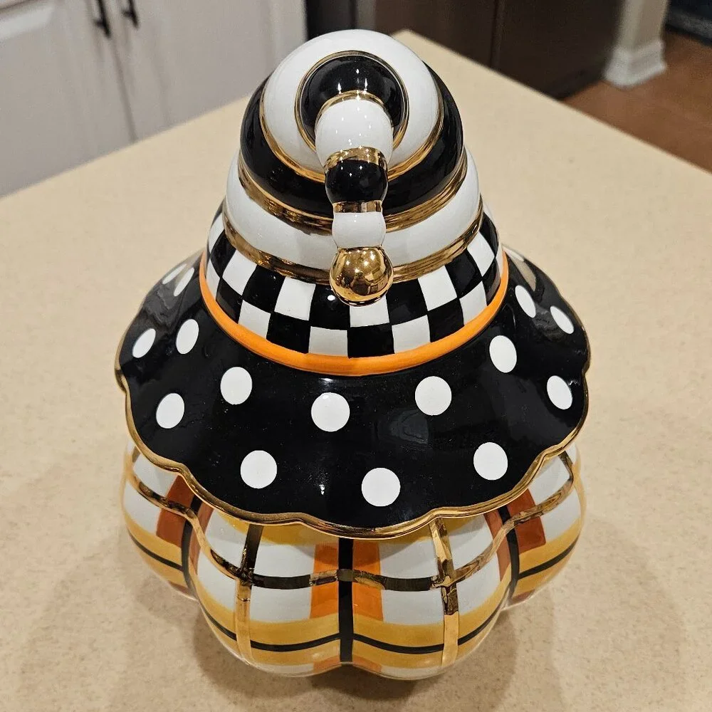 RARE MACKENZIE CHILDS CERAMIC TARTAN SPICE PLAID HALLOWEEN PUMPKIN THANKSGIVING